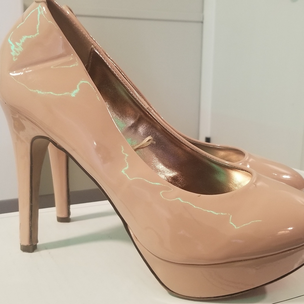 Wonder platform pumps